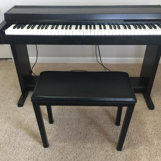 Đàn Piano Điện Yamaha CLP-200Y