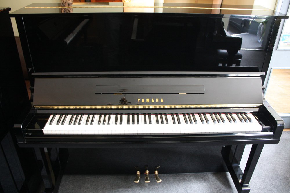 Đàn Piano Upright Yamaha YUS3 PE