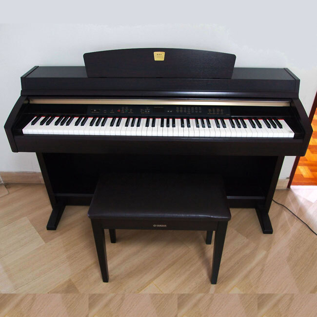 Đàn Piano Yamaha Clavinova CLP-330