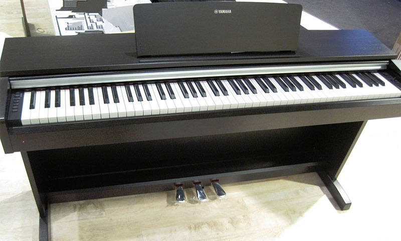 Đàn Piano Yamaha Arius YDP 142